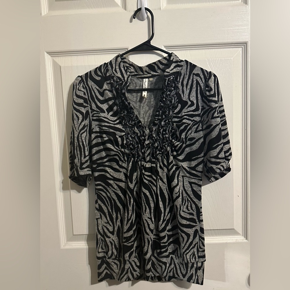Gray and black blouse